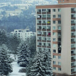 Ako pôsobí požiar na kontaktný ETICS s polystyrénom vo výškovej stavbe bytového domu