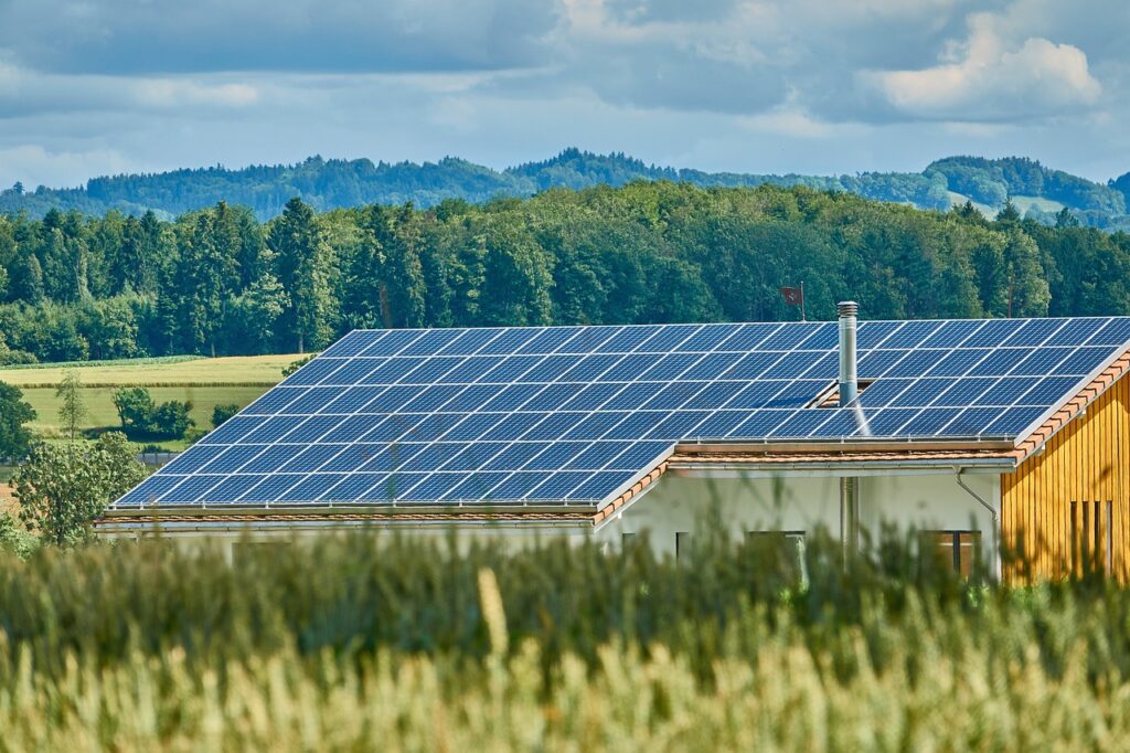 Požiadavky na strešné plášte pri umiestňovaní fotovoltaických elektrární z hľadiska protipožiarnej bezpečnosti