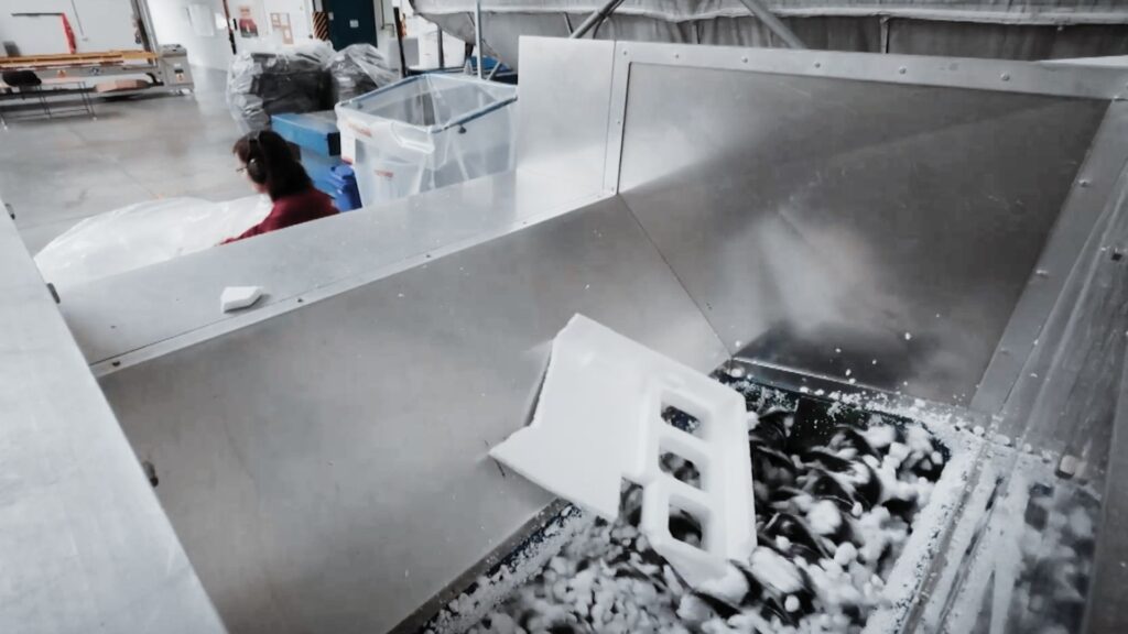 Recyklácia polystyrénu je dobrý príklad cirkulárnej ekonomiky v praxi (Reportáž STVR 2025)
